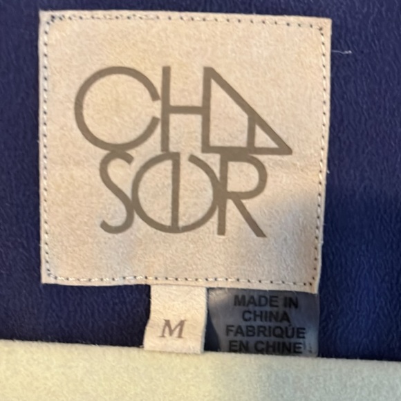 Chaser Woman’s silk feel top NWOT - Picture 2 of 4